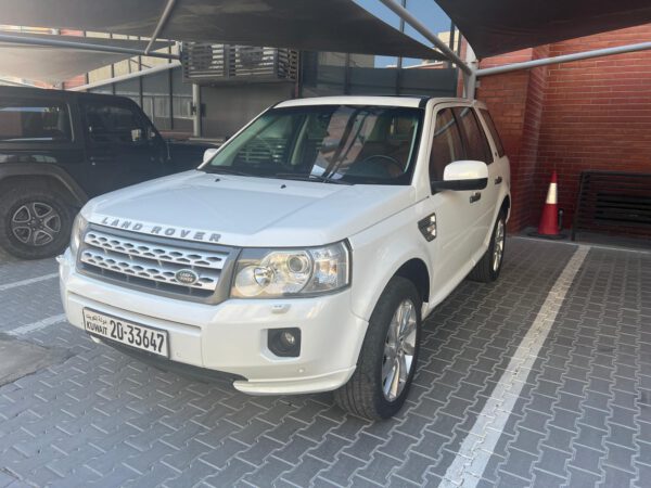 لاند روفر LR2 HSE موديل 2012 (فريلاندر 2) - الصورة 14