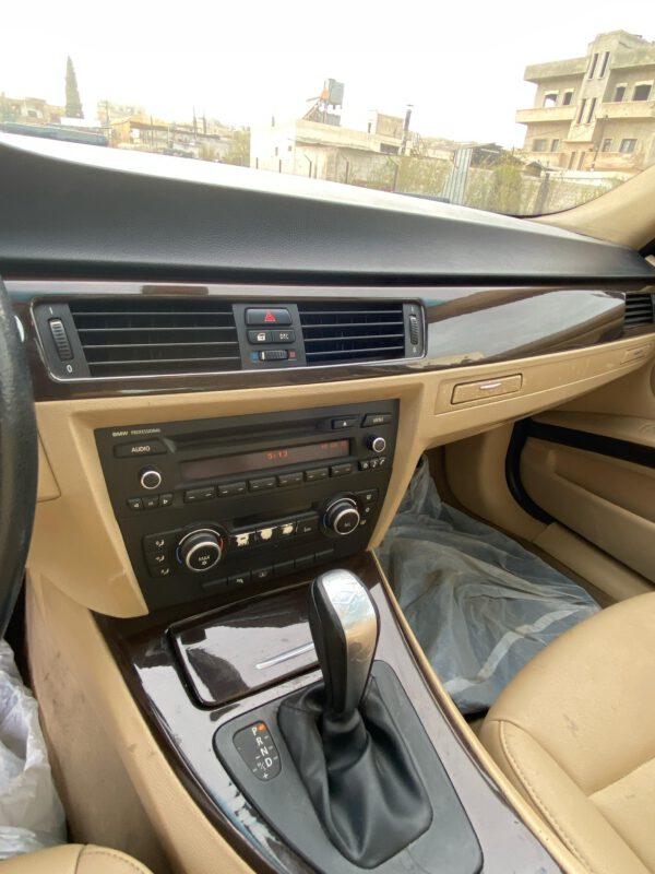 ⁦بي ام  2011- 323i⁩ - الصورة ⁦14⁩