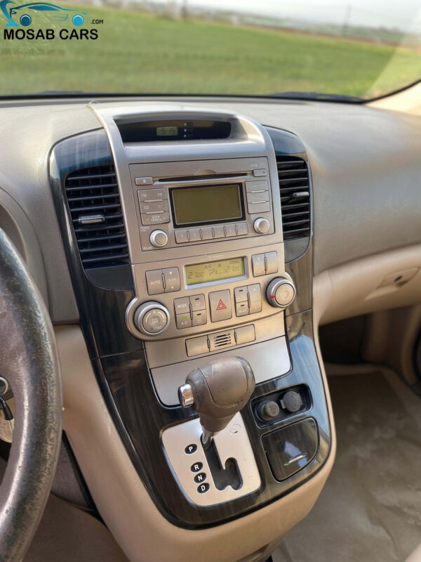 كيا كرنفال موديل 2011 - الصورة 6