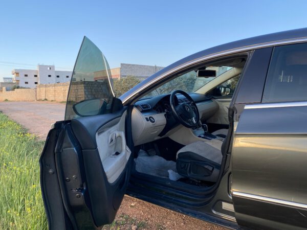 فولكس فاغن باسات موديل 2011 - الصورة 12