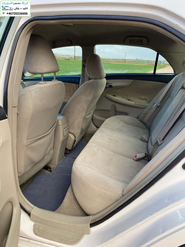 ⁦تويوتا كارولا موديل 2012⁩ - الصورة ⁦13⁩