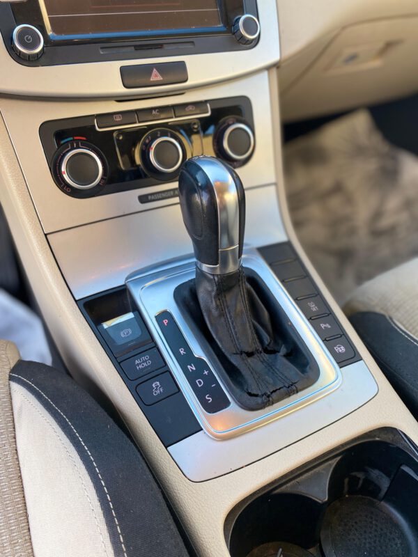 فولكس فاجن باسات 2011 – 1.8L TSI - الصورة 15