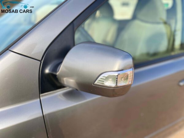 كيا كرنفال موديل 2011 - الصورة 17