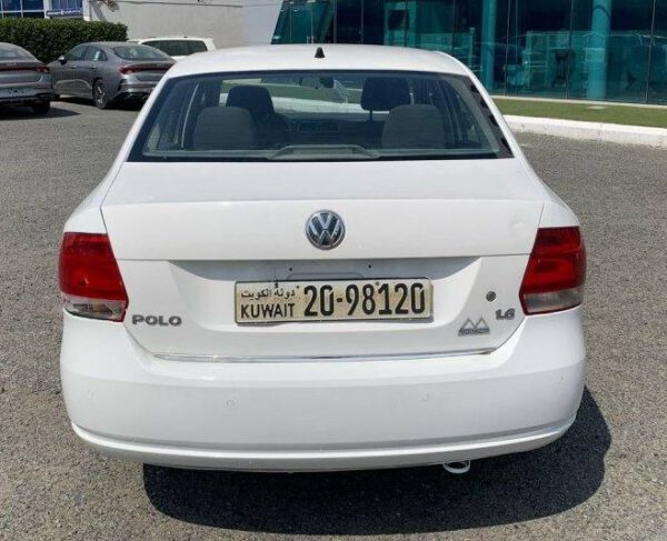 ⁦فولكس فاجن بولو سيدان 2013 – 1.6L⁩ - الصورة ⁦5⁩