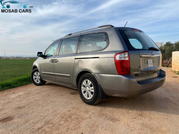 كيا كرنفال موديل 2011 - الصورة 4