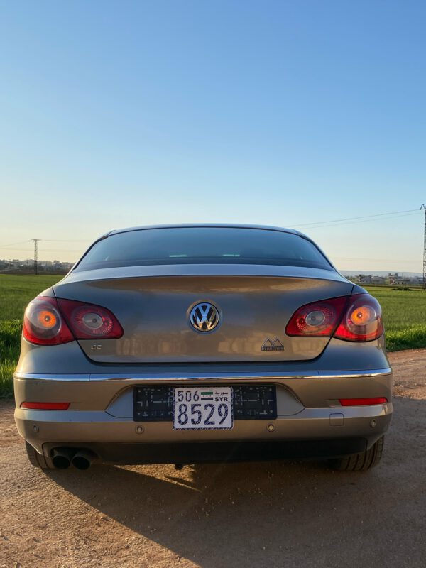 فولكس فاجن باسات 2011 – 1.8L TSI - الصورة 2