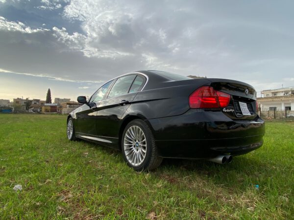 ⁦بي ام  2011- 323i⁩ - الصورة ⁦2⁩