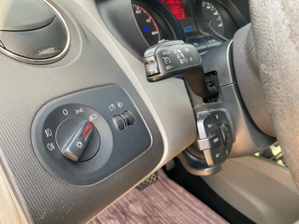 سيات إيبيزا 2013 من مجموعة فولكسفاغن الألمانية - الصورة 9