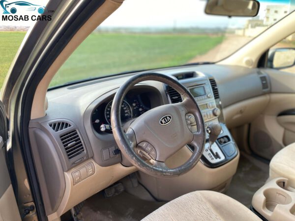 كيا كرنفال موديل 2011 - الصورة 8