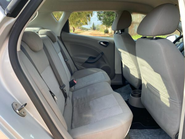 سيات إيبيزا 2013 من مجموعة فولكسفاغن الألمانية - الصورة 11