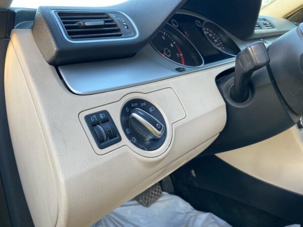 فولكس فاغن باسات موديل 2011 - الصورة 11