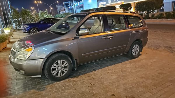 كيا كرنفال موديل 2011 - الصورة 24