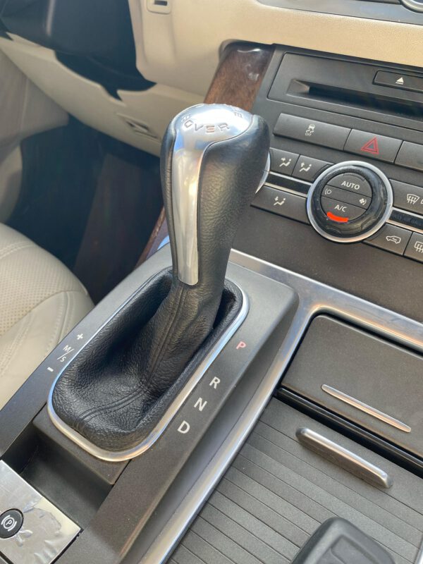 رنج روفر موديل 2011 – فخامة وأداء مميز - الصورة 14