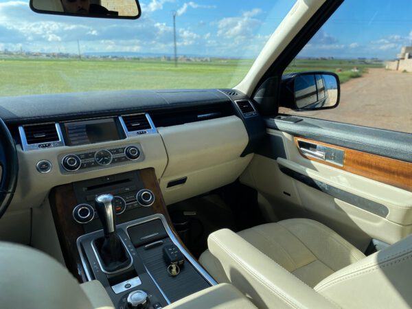 رنج روفر موديل 2011 – فخامة وأداء مميز - الصورة 17