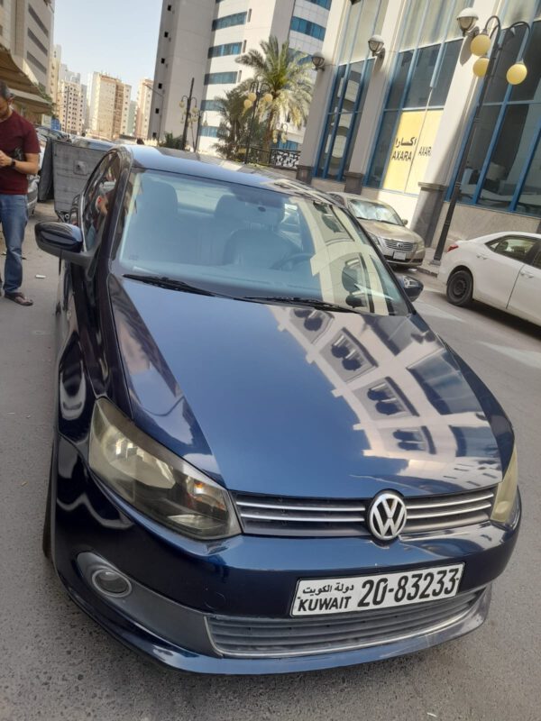 فولكس فاكن بولو سيدان 2013 – 1.6L المالك الأول من الوكالة - الصورة 2