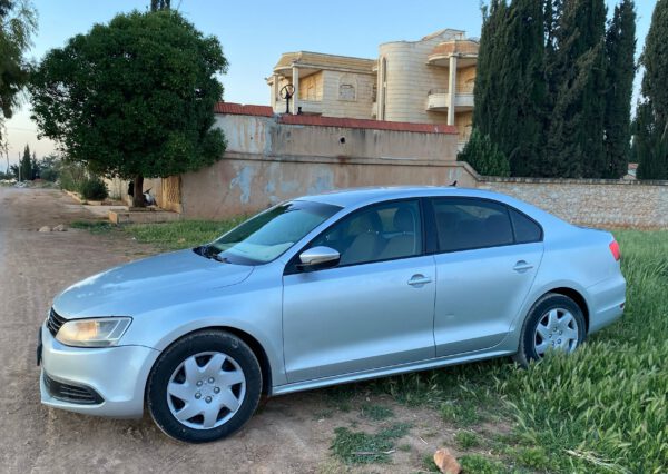 فولكسفاغن جيتي موديل 2012 - الصورة 6