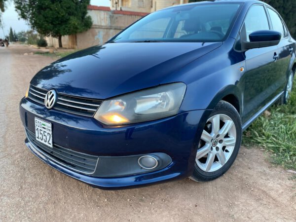 فولكس فاكن بولو سيدان 2013 – 1.6L المالك الأول من الوكالة - الصورة 7