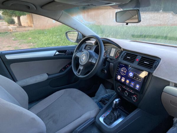 فولكسفاغن جيتي موديل 2012 - الصورة 14