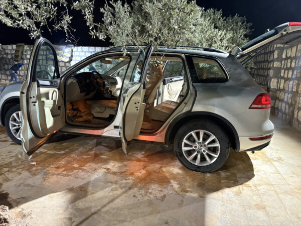 ⁦فولكس فاغن طوارق V6 موديل 2013 – فخامة وأداء قوي⁩ - الصورة ⁦10⁩