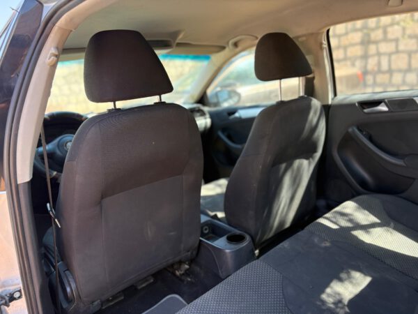 ⁦فولكسفاغن جيتا 2012 – ألماني أصلي⁩ - الصورة ⁦9⁩