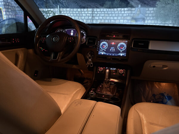 ⁦فولكس فاغن طوارق V6 موديل 2013 – فخامة وأداء قوي⁩ - الصورة ⁦5⁩